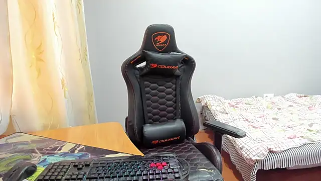 iliaskrislove live sex cam