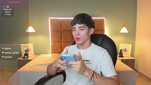 AlejooTwink live sex cam