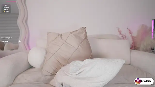 Ariadna5 live sex cam