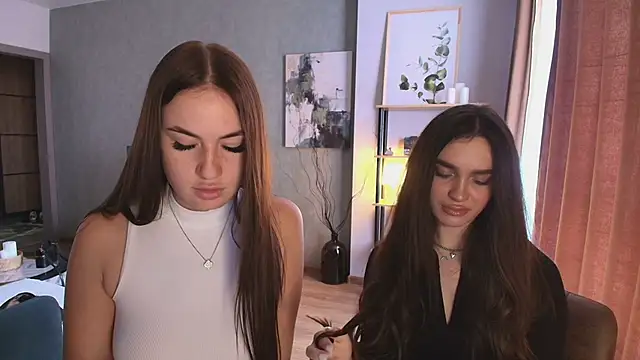 MayaGlow live sex cam