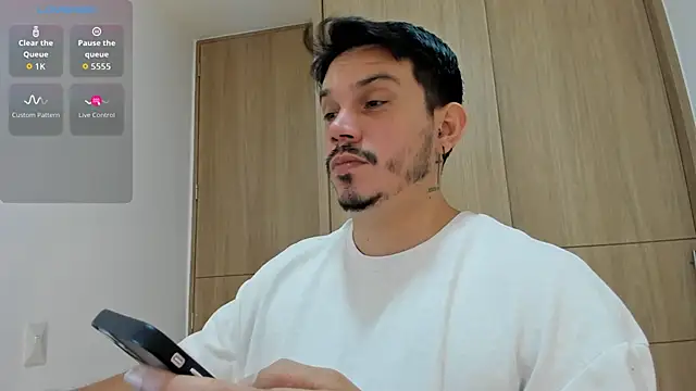 alejandro_stark live sex cam