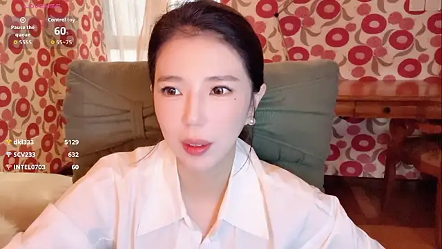 Agelin- live sex cam