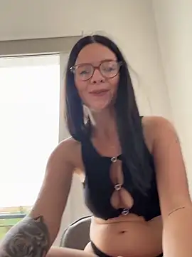 RoxiBlack live sex cam