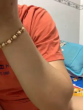 Baby-bigtits live sex cam