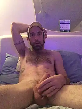 Pilote19 live sex cam