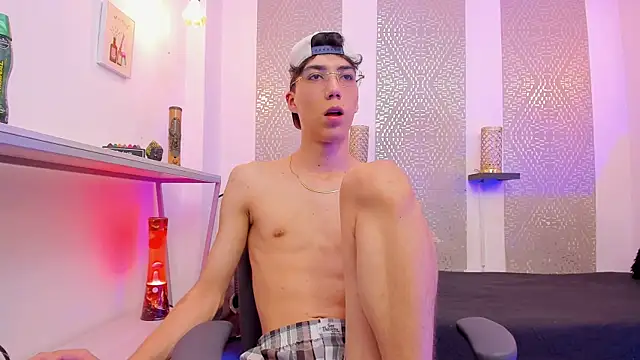 Nikolay_Gregori live sex cam