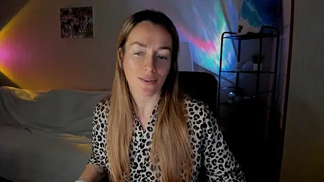 RebeccaMartinez live sex cam