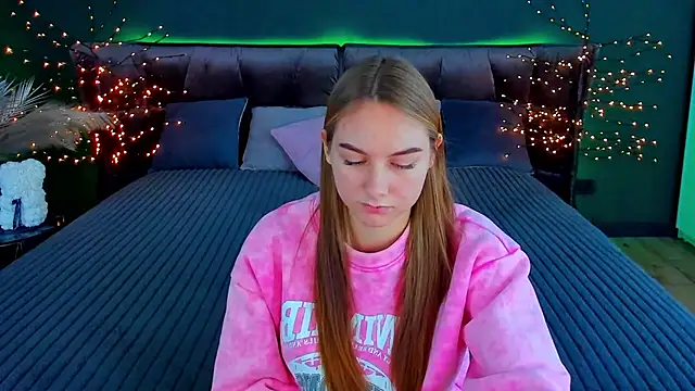 MilaAddams live sex cam