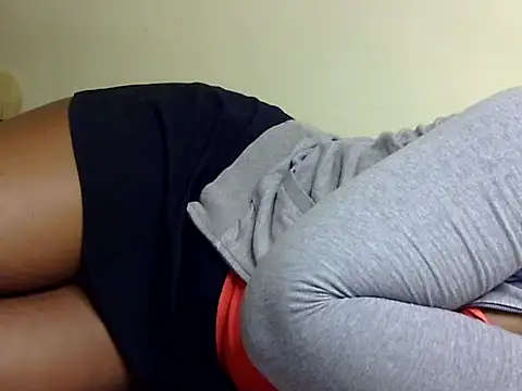 Sexxy_slim_honey live sex cam