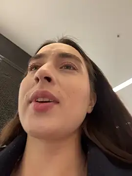 Holly_Play live sex cam