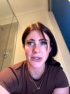 aus_queen live sex cam