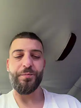 Pablo_Hornyguy95 live sex cam