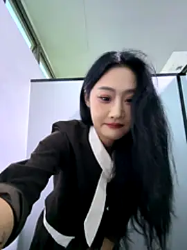 so-linger live sex cam