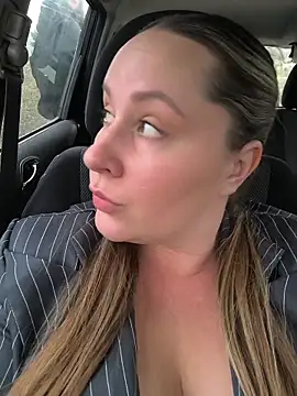 Mona_Plus live sex cam