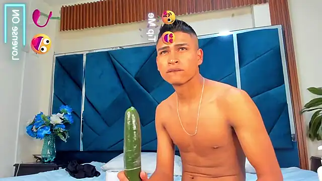 Emiliano_Reyes live sex cam