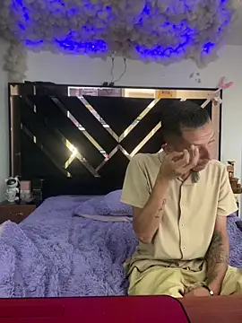 BriannaTS_and_David live sex cam