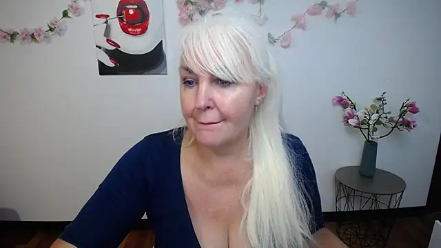 BlondyLeeBest live sex cam
