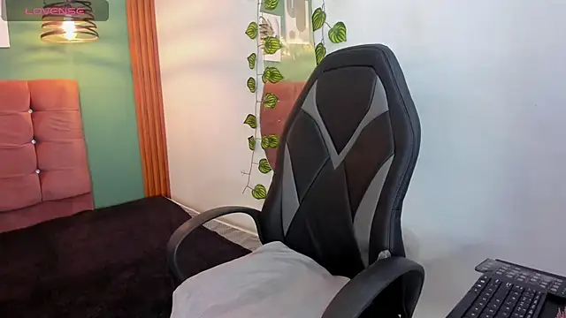 Aisha_andy live sex cam