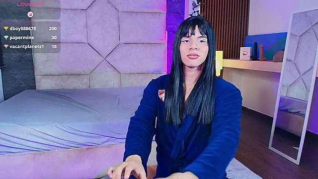 Slenna_Moon live sex cam