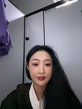 so-linger live sex cam