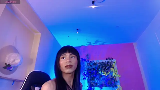 Katy_bratz_ live sex cam