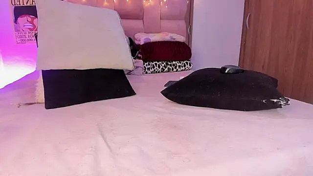 emily_lady20 live sex cam