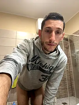 Gionnytav live sex cam