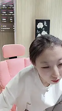 Deserve_E live sex cam