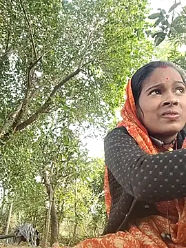 Co_punam live sex cam