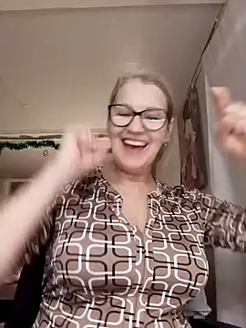 irinamaux live sex cam