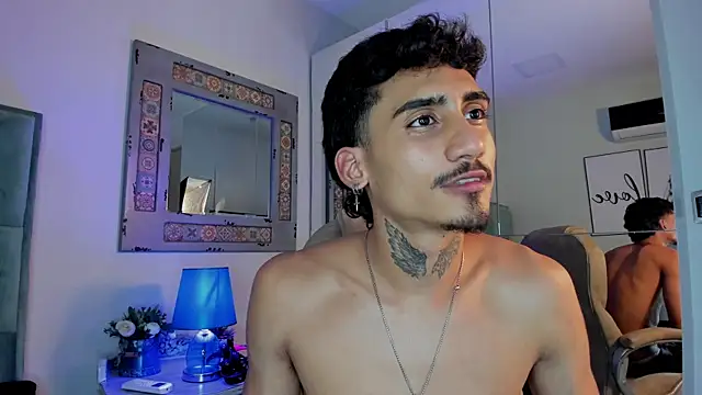 Mr_Strike live sex cam