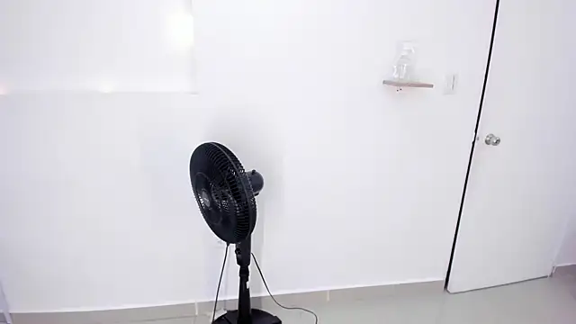 Dakkota_Fox live sex cam