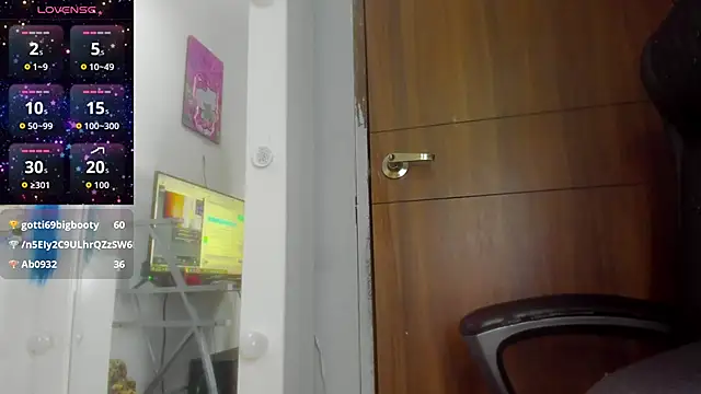 Pocahontas_d live sex cam