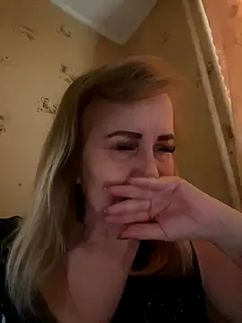 Irina2909@xh live sex cam