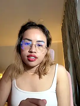 EllieYoon live sex cam