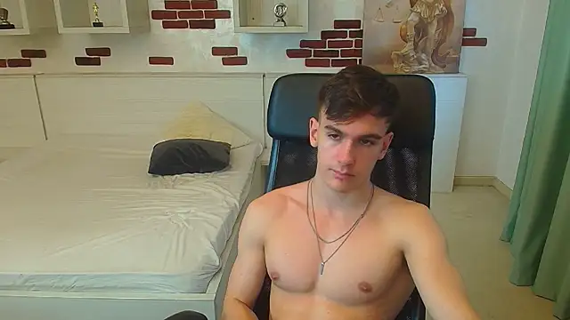 BradyFlint live sex cam