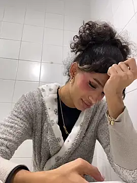 Abby_bella09 live sex cam