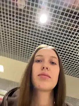 ElliRose live sex cam