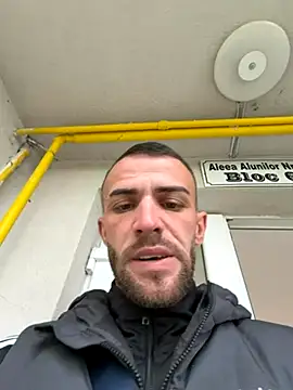 sexyman1936 live sex cam