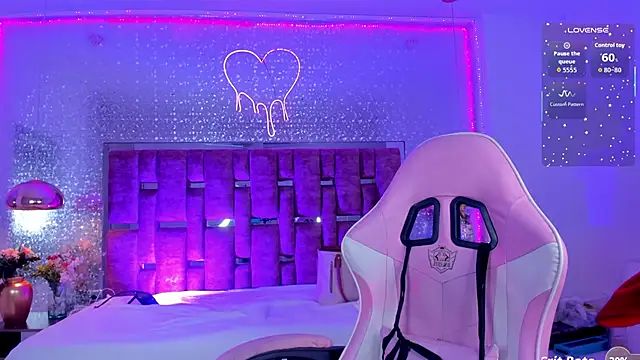 KylieVictoria live sex cam
