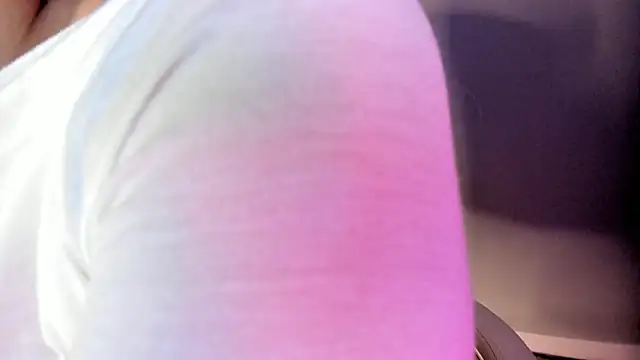 akura011 live sex cam