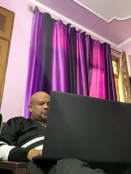 Dick_6inches_Delhi live sex cam