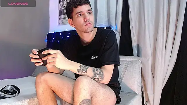 Matteo12_ live sex cam