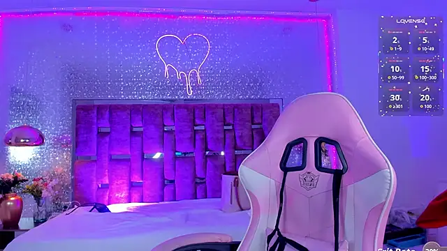 KylieVictoria live sex cam