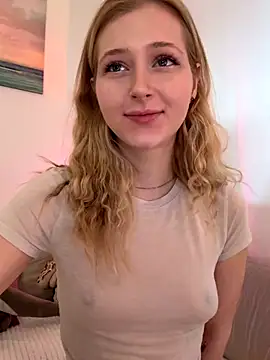 LunaRase live sex cam