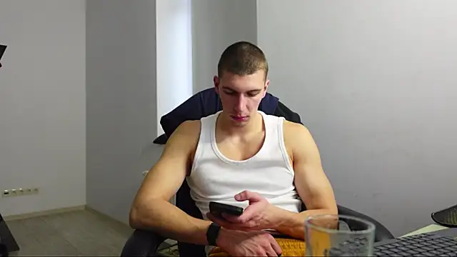 Ryan_Dozer live sex cam