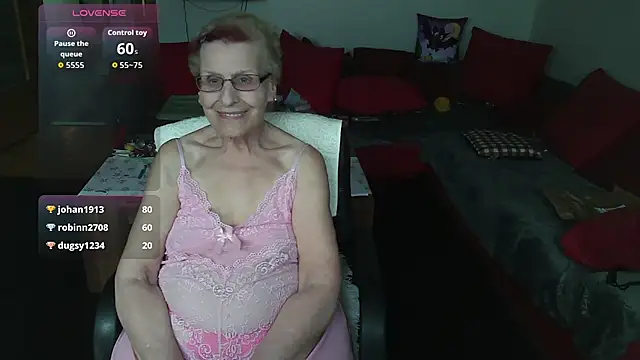 HeisseomaOriginal live sex cam