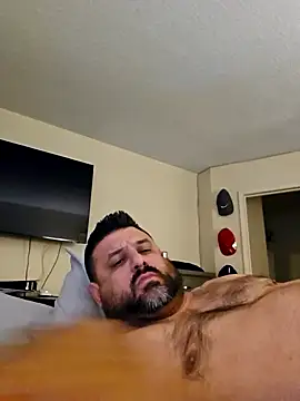 Roddog18 live sex cam