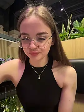 KristiRich live sex cam