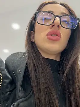 Lilitoppp live sex cam